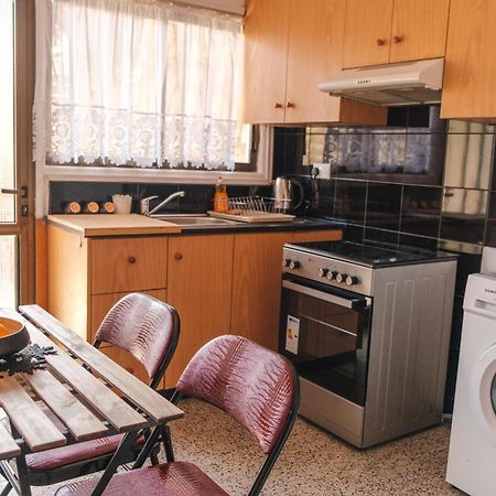 Serenityone - Centrally Located One Bedroom Apt Айя Напа Екстериор снимка