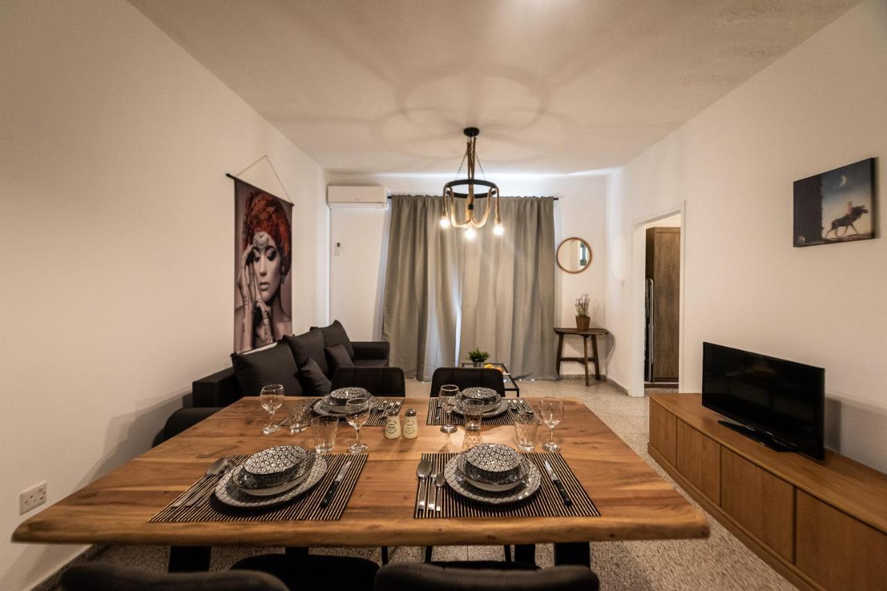 Serenityone - Centrally Located One Bedroom Apt Айя Напа Екстериор снимка