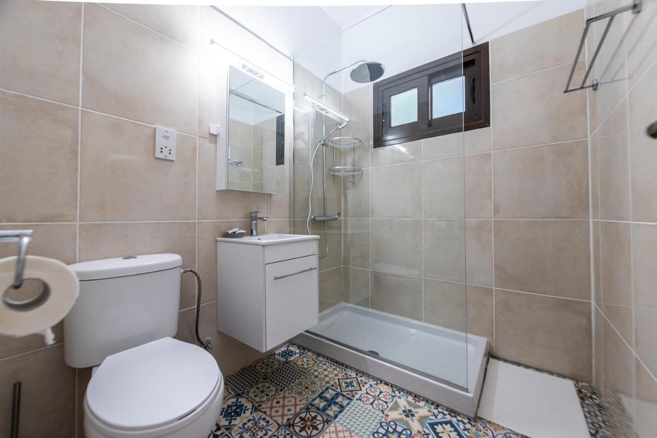 Serenityone - Centrally Located One Bedroom Apt Айя Напа Екстериор снимка