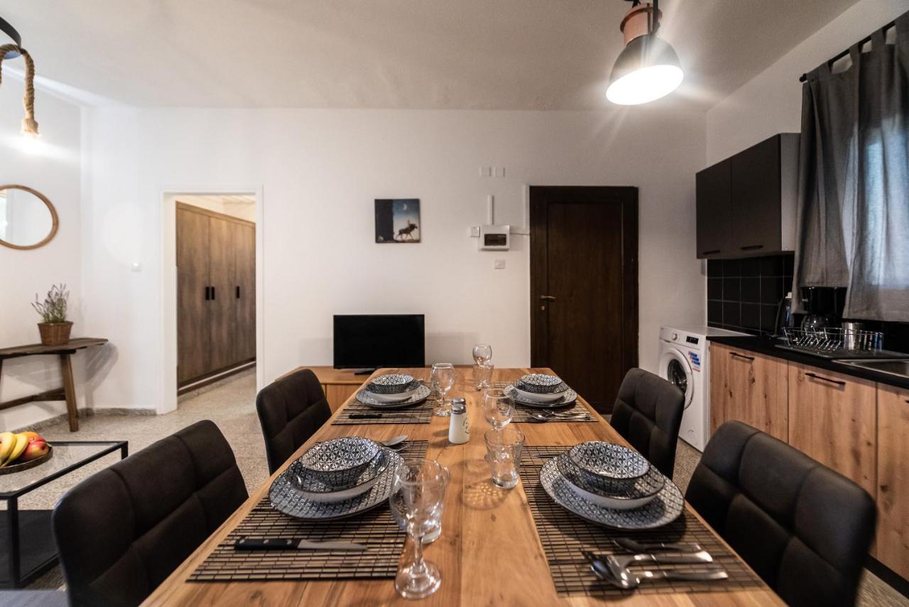 Serenityone - Centrally Located One Bedroom Apt Айя Напа Екстериор снимка