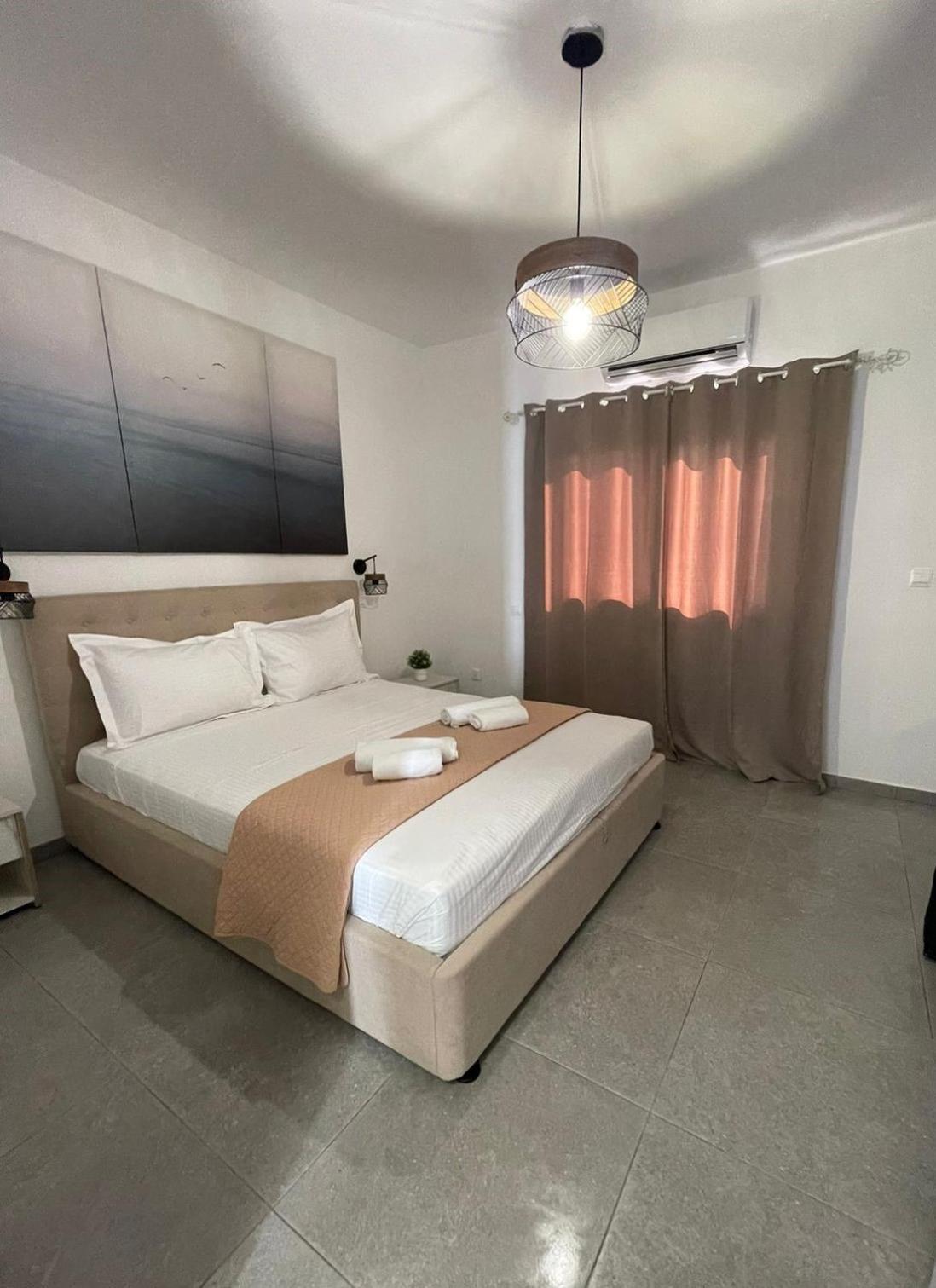 Serenityone - Centrally Located One Bedroom Apt Айя Напа Екстериор снимка