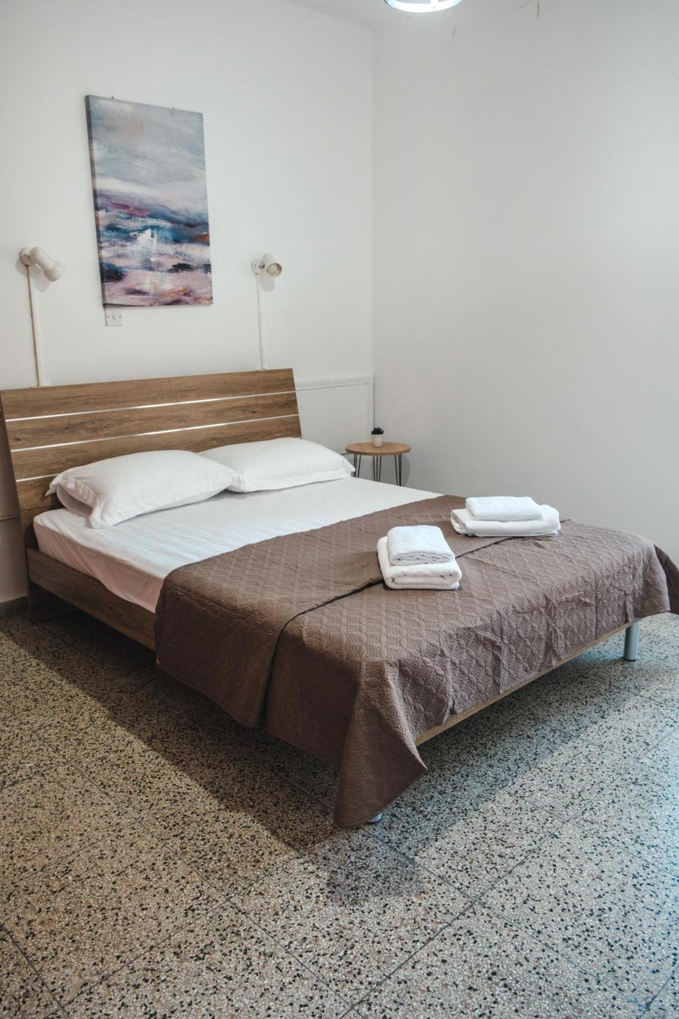 Serenityone - Centrally Located One Bedroom Apt Айя Напа Екстериор снимка