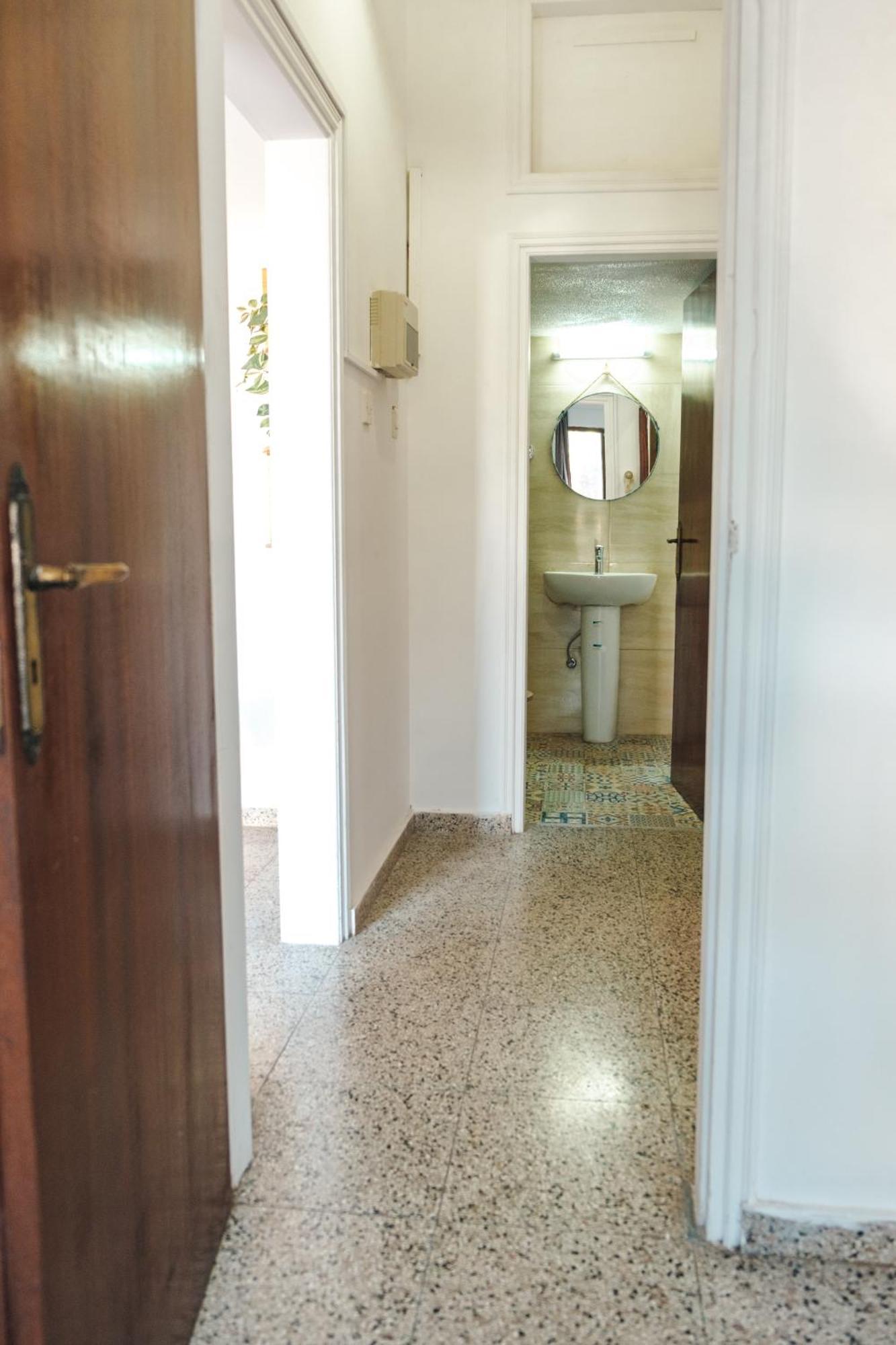 Serenityone - Centrally Located One Bedroom Apt Айя Напа Екстериор снимка