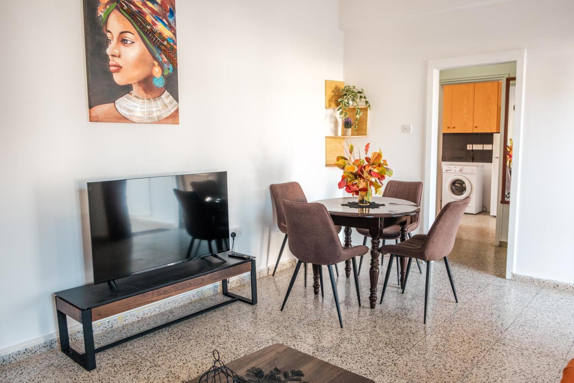 Serenityone - Centrally Located One Bedroom Apt Айя Напа Екстериор снимка